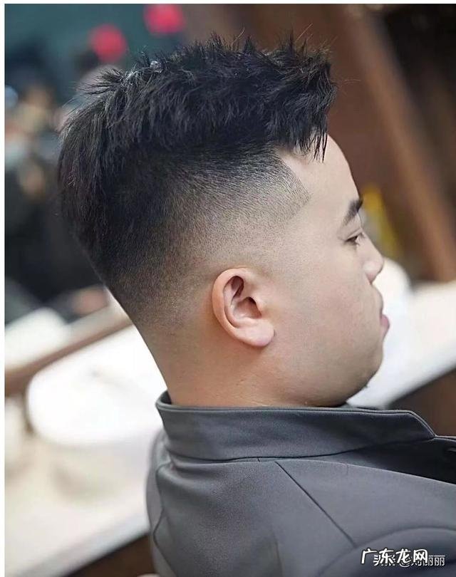 男士国字脸型适合发型 男士在线发型设计与脸型搭配