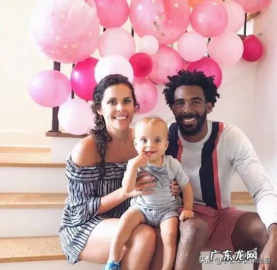 多名球星追求科比妻子瓦妮莎,他们为情还是为钱?