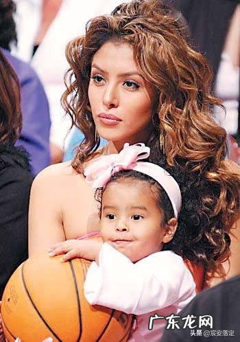 多名球星追求科比妻子瓦妮莎,他们为情还是为钱?