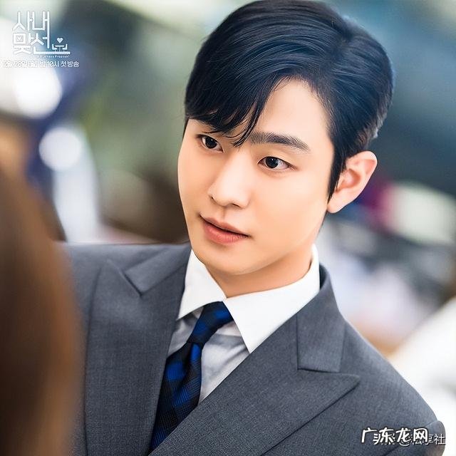 30-40岁洋气中发图片 30-40岁发型女2022流行发型