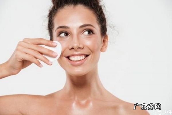 气垫用洗面奶洗能洗干净吗 气垫可以用洗面奶洗掉吗