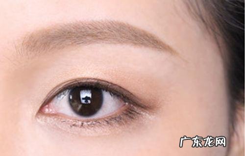 圆脸画什么眉显气质