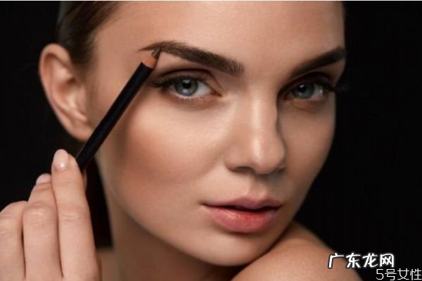 标准眉适合什么脸型 什么脸型适合标准眉