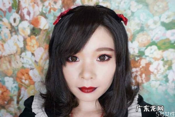 娃娃妆怎么画好看 娃娃妆的减肥画法