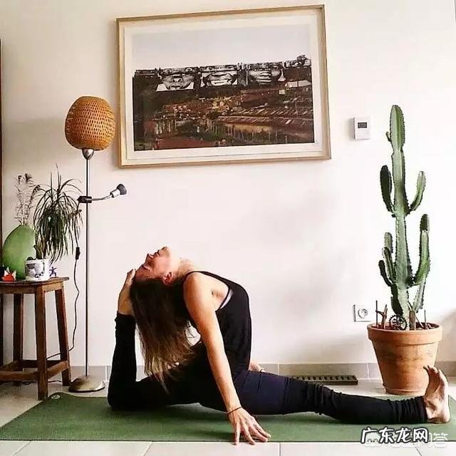 上身有点胖怎样搭配衣服好看 上半身胖的人该怎样搭配衣服呢?