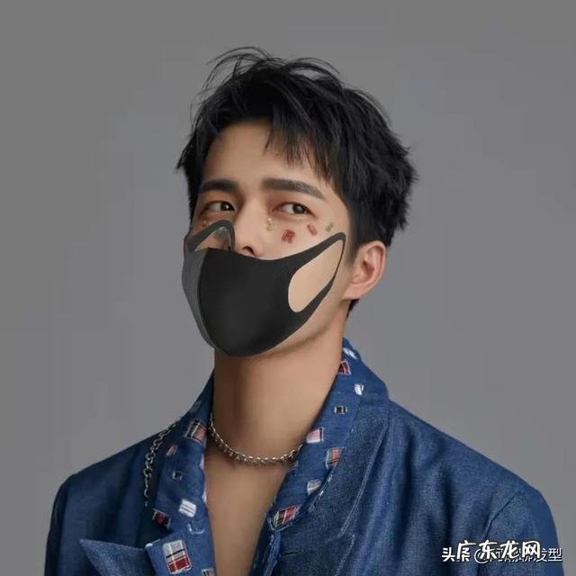 2018年春季男生发型 2018年男款发型清爽