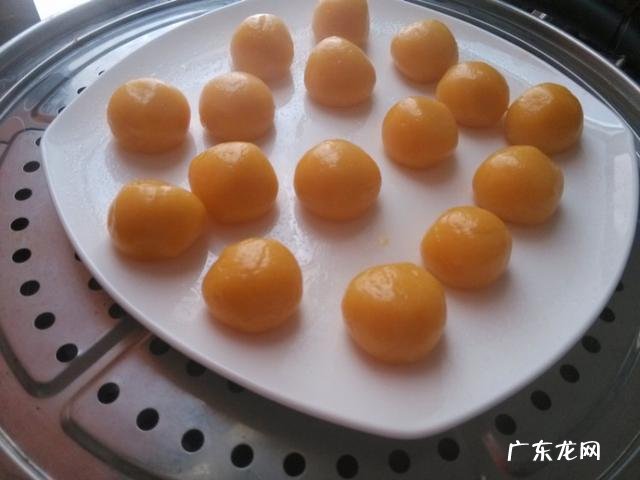 南瓜怎么做着吃好吃 家里南瓜太多了,怎么快速吃完,怎么做好吃