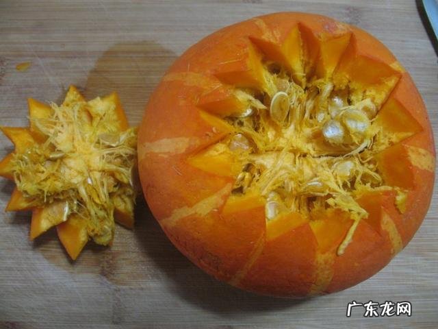 南瓜怎么做着吃好吃 家里南瓜太多了，怎么快速吃完，怎么做好吃