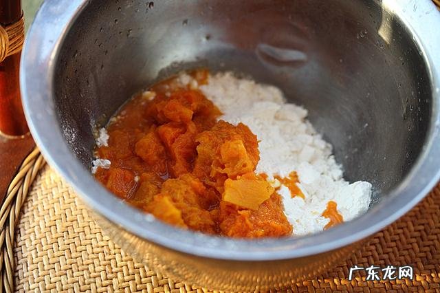 南瓜怎么做着吃好吃 家里南瓜太多了，怎么快速吃完，怎么做好吃