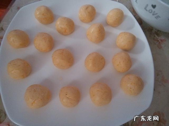 南瓜怎么做着吃好吃 家里南瓜太多了,怎么快速吃完,怎么做好吃