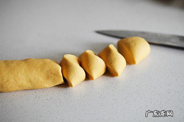 南瓜怎么做着吃好吃 家里南瓜太多了，怎么快速吃完，怎么做好吃