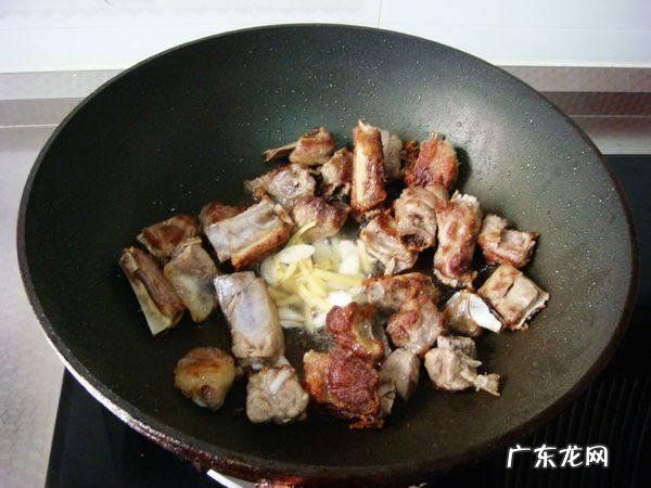 南瓜怎么做着吃好吃 家里南瓜太多了，怎么快速吃完，怎么做好吃