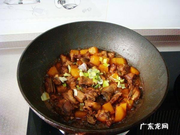 南瓜怎么做着吃好吃 家里南瓜太多了，怎么快速吃完，怎么做好吃