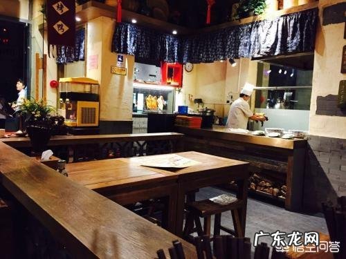 有什么包子铺可以加盟 想开个包子早餐铺,是加盟好还是自营好