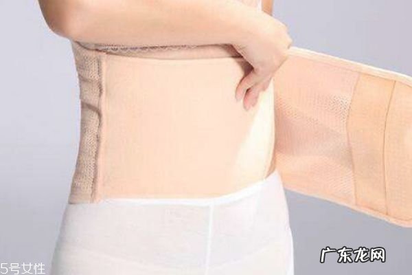 收腹带晚上睡觉要不要带 过度使用收腹带的坏处