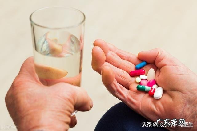 打完新冠疫苗能吃别的药吗?