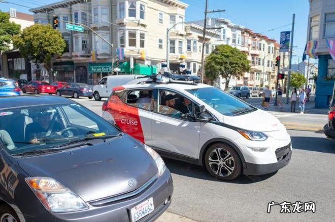 自动驾驶测试车2021年在加州行驶640万公里,创新纪录