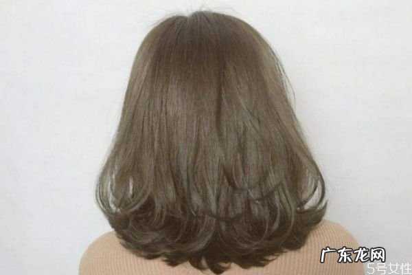 烫的头发能用梳子梳吗 刚烫完头发梳了怎么办