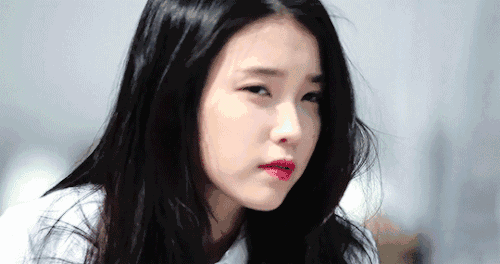 请问23岁可以用抗初老护肤品吗?有什么需要注意的吗?