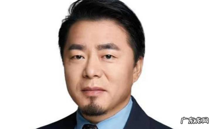 闫亮对话《时代周报》:推动停车平台规模化、数字化运营是下阶段主要方向