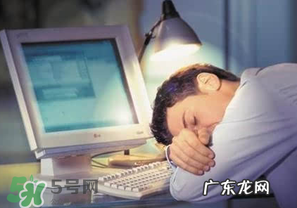 熬夜会长胖的原因 长胖是因为熬夜吗?