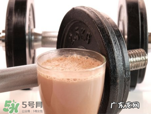 肌酸能空腹喝吗?肌酸可以天天吃吗?