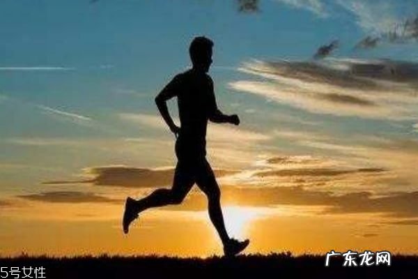 锻炼后肌肉酸痛还能继续锻炼吗 要继续锻炼