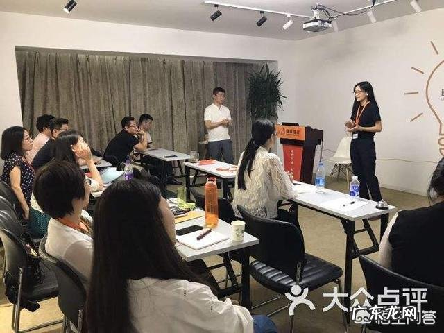 在生活上极度“抠”的人,是不是应该去学习“赚”,你怎么看?