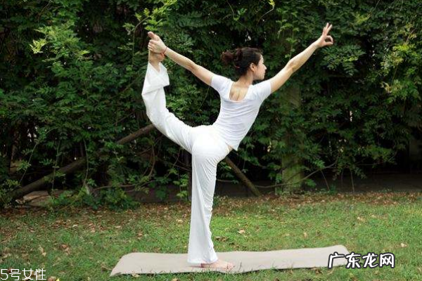 腰间盘突出怎么练瑜伽 腰间盘突出练瑜伽的好处