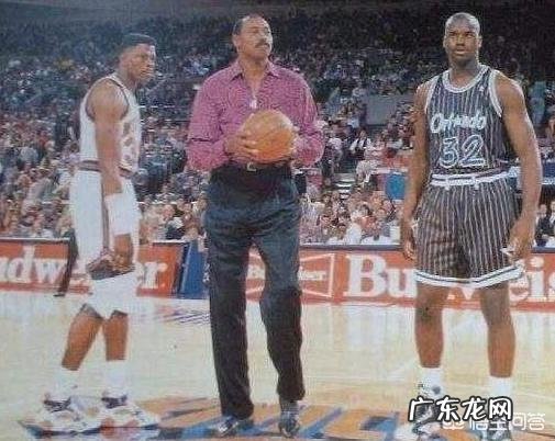 跟奥尼尔合影,有人在体型上赢过吗?