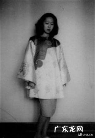 张爱玲晚年频繁搬家,摆脱不了虱子缠身,到底真相如何?