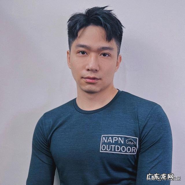 适合长脸型的减龄短发 春天长脸型适合什么短发