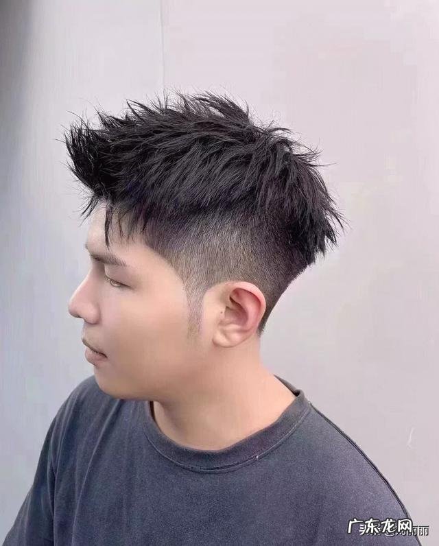 2018最流行男短发型 男发短型2020流行发型教程