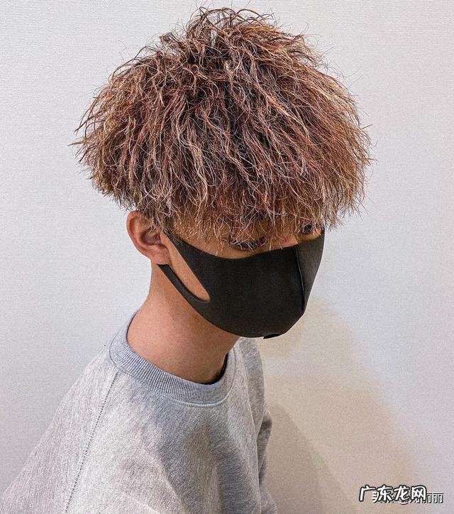 胡媚娘发型服饰 胡媚娘发型