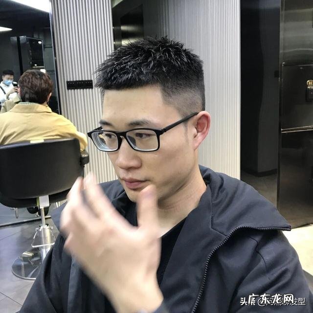 适合长期不换的头像 2021永久不换的成熟男生头像卡通