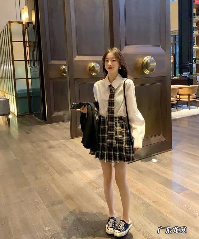 春天晨跑穿衣搭配 学生党春天怎么搭配衣服好看