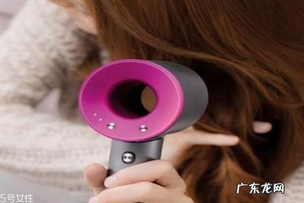 吹风机哪个牌子好呢 吹风机有辐射吗