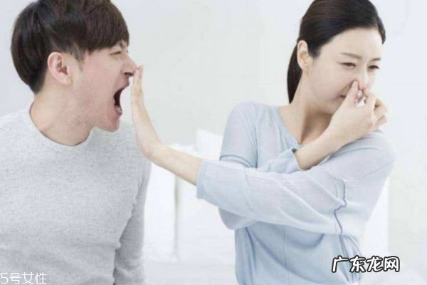 胃酸倒流的症状有哪些 胃酸过多不宜吃的水果