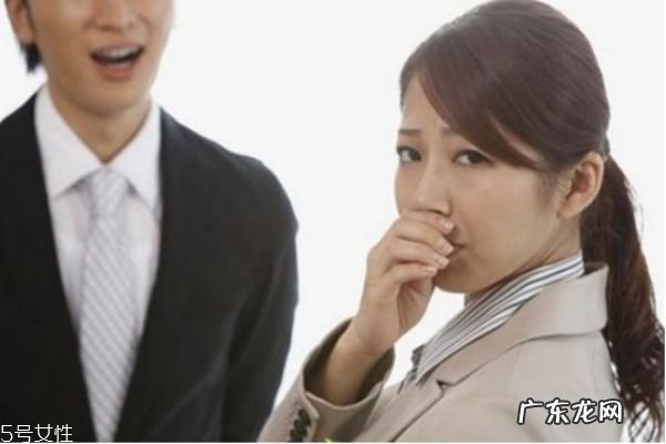 胃酸倒流的症状有哪些 胃酸过多不宜吃的水果