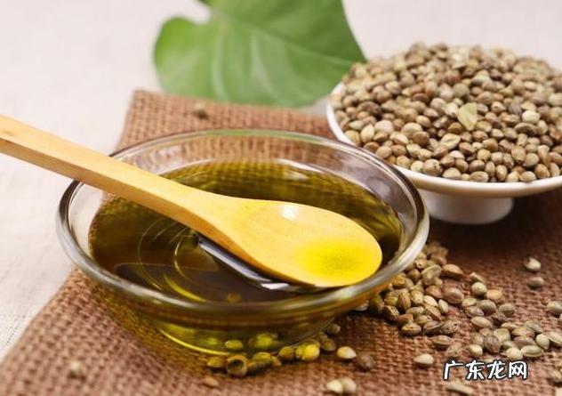 母女两人先后确诊胃癌，医生告诫：这种“鸡蛋”要少吃，是什么