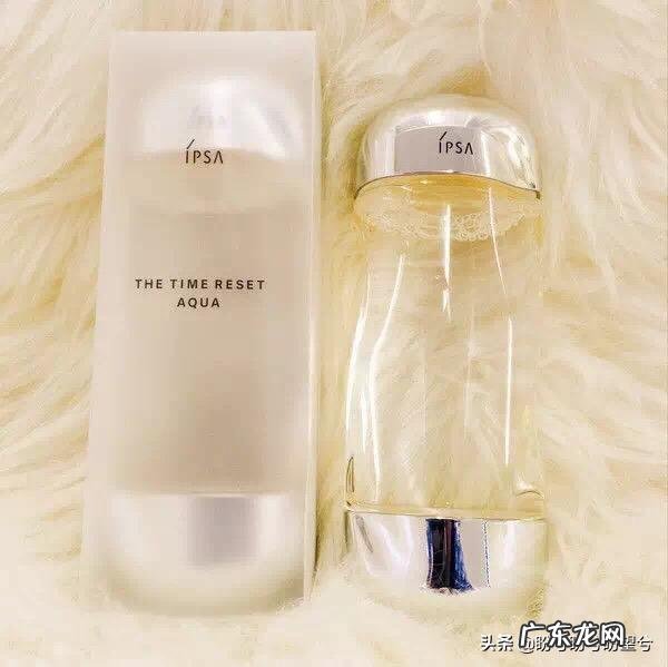 我妈妈皮肤偏干 擅长紧致去皱的护肤品牌子有哪些呢??