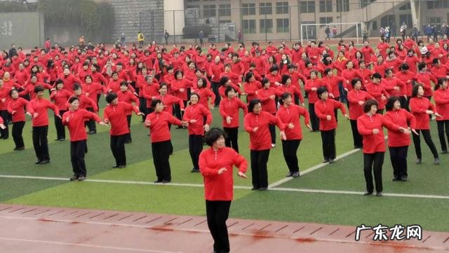 怎样用最短的时间入门广场舞?