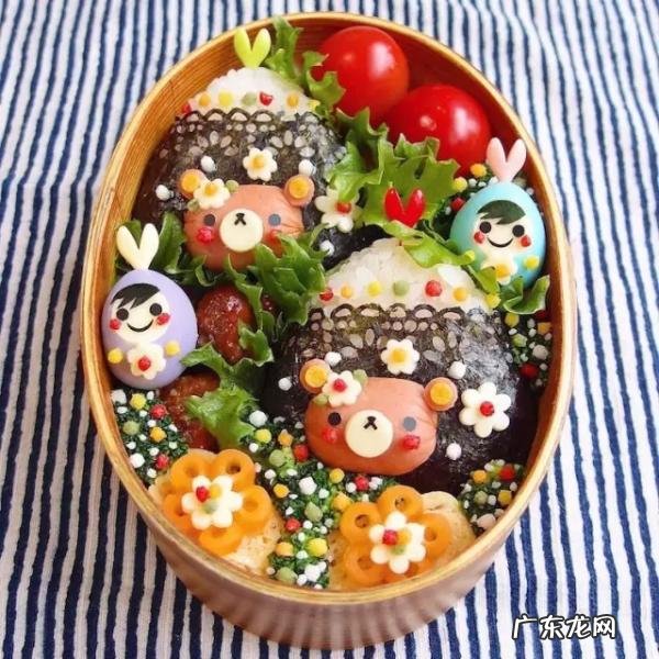 请教个问题，大家上班中午带饭都用什么饭盒呀？