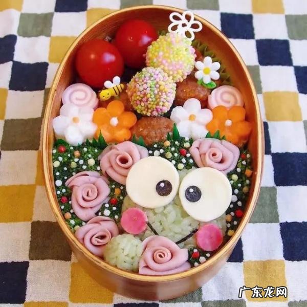 请教个问题，大家上班中午带饭都用什么饭盒呀？