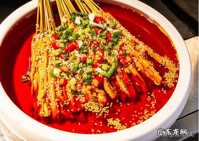 胃不好的人,身上2处会“喊疼”,却总有人不当回事!指哪2处