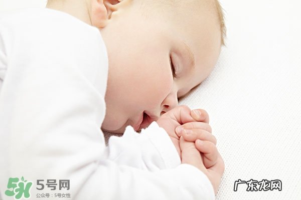 宝宝呼吸急促 宝宝呼吸急促是怎么回事