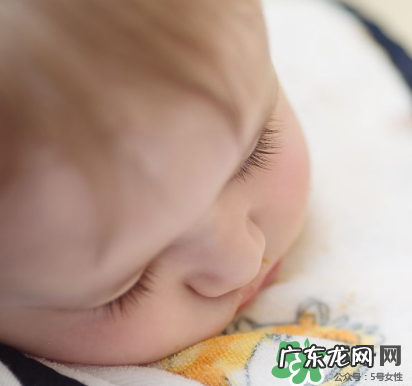 磨牙饼干几个月宝宝能吃？磨牙饼干几个月吃？