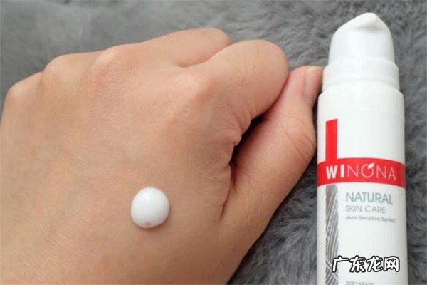 薇诺娜特护霜夏天用油吗 薇诺娜特护霜会闷痘吗
