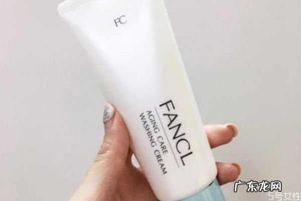 去角质洗面奶多久用一次 去角质有哪些误区