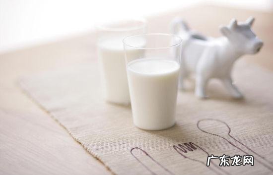 高钙奶、脱脂奶、舒化奶,哪种奶营养最好啊?